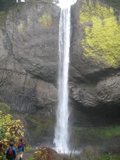 11.18.06 Latourell Falls 005 